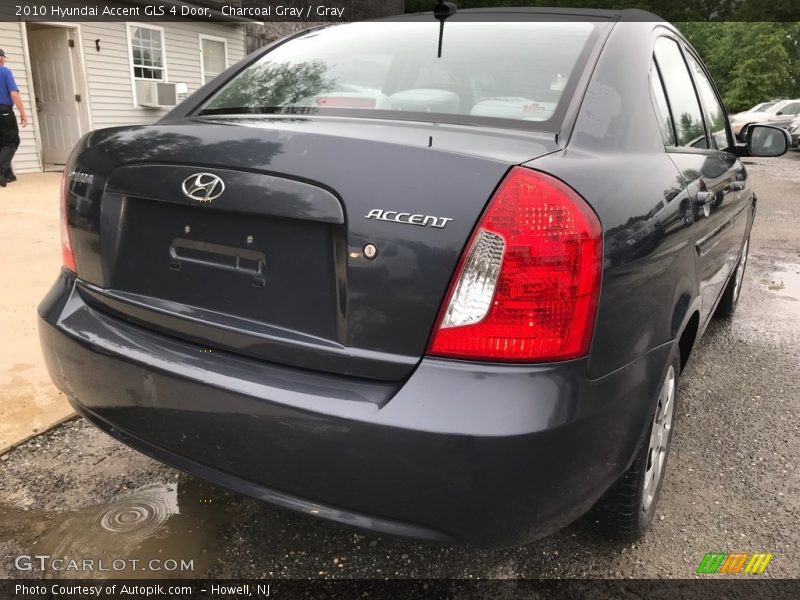 Charcoal Gray / Gray 2010 Hyundai Accent GLS 4 Door