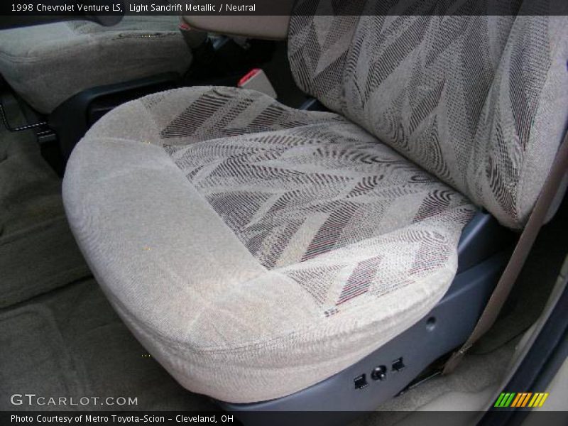 Light Sandrift Metallic / Neutral 1998 Chevrolet Venture LS
