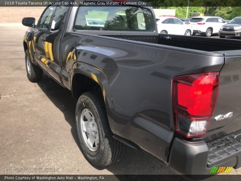 Magnetic Gray Metallic / Cement Gray 2018 Toyota Tacoma SR Access Cab 4x4