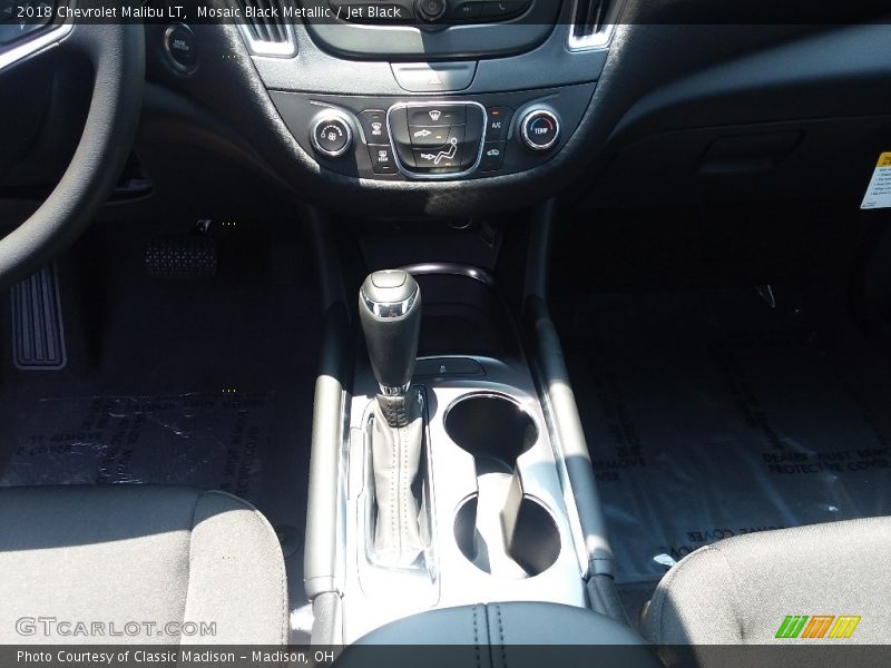 Mosaic Black Metallic / Jet Black 2018 Chevrolet Malibu LT