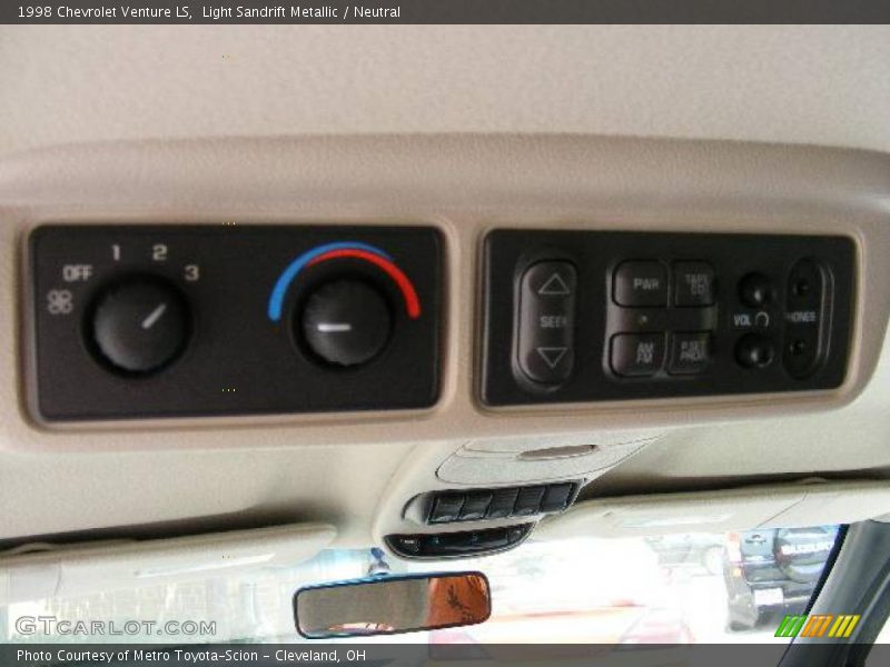 Light Sandrift Metallic / Neutral 1998 Chevrolet Venture LS
