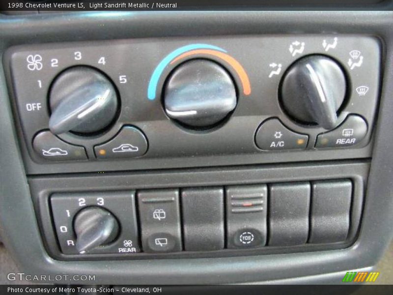Light Sandrift Metallic / Neutral 1998 Chevrolet Venture LS