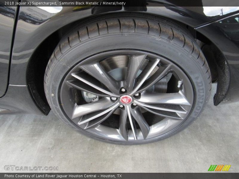 Santorini Black Metallic / Mineral/Ivory 2018 Jaguar XJ Supercharged