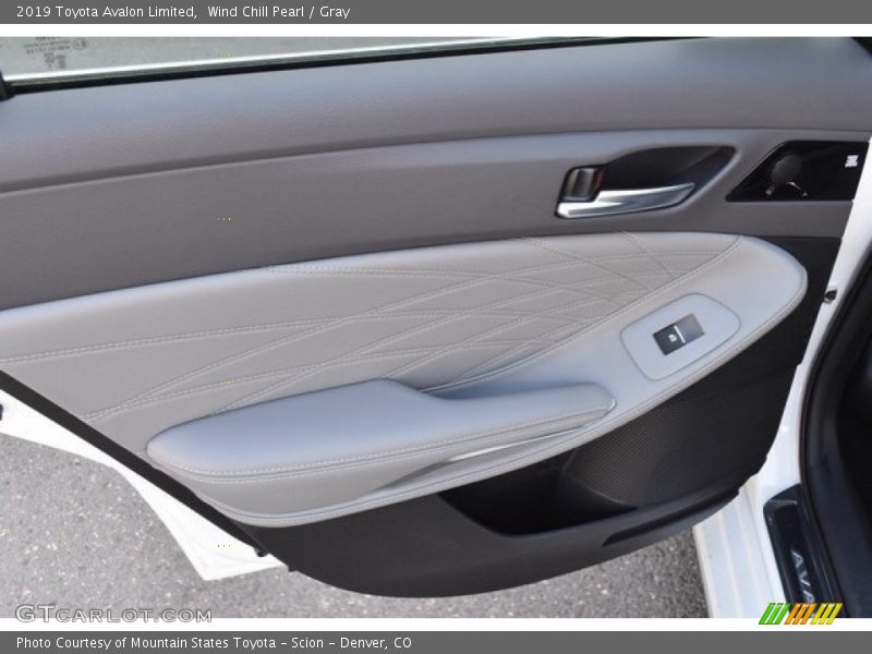 Wind Chill Pearl / Gray 2019 Toyota Avalon Limited