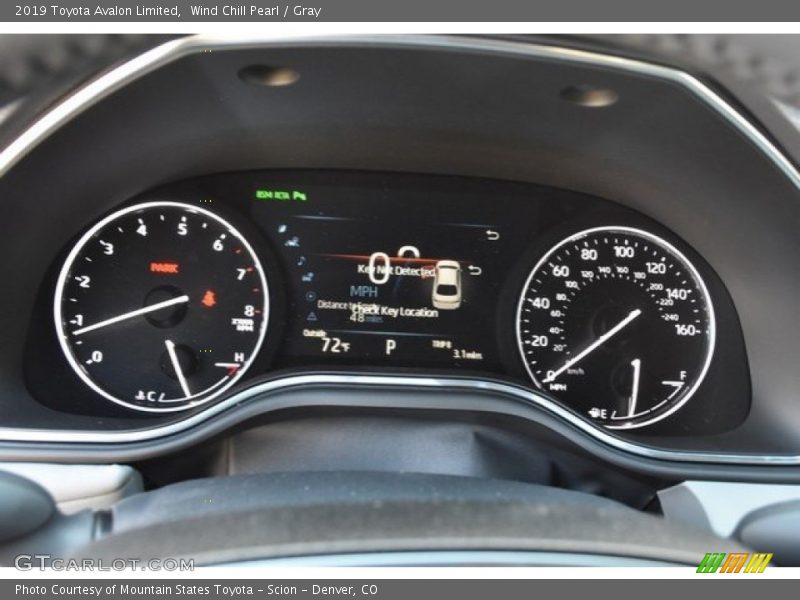 Wind Chill Pearl / Gray 2019 Toyota Avalon Limited