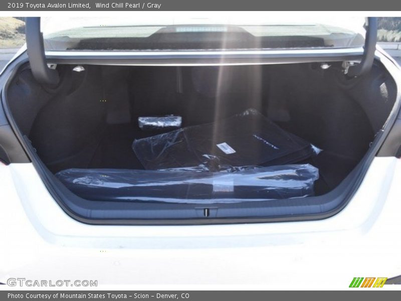 Wind Chill Pearl / Gray 2019 Toyota Avalon Limited