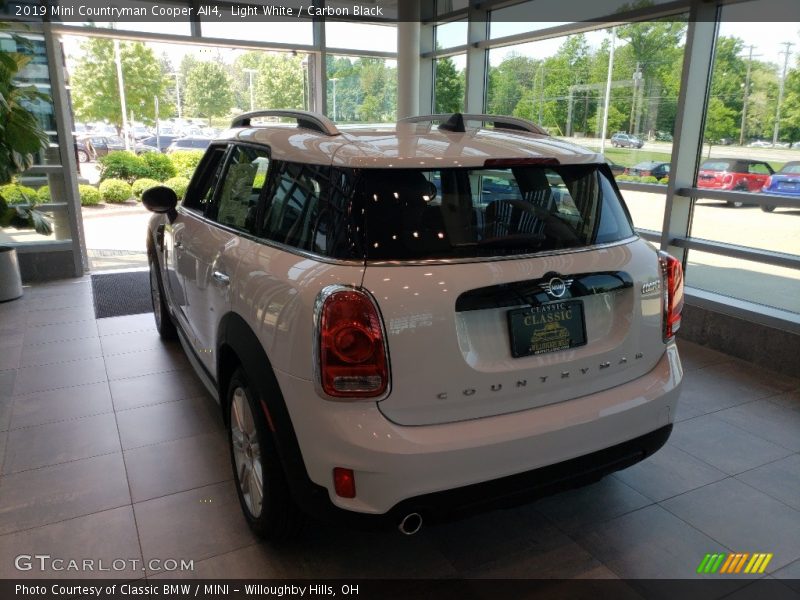 Light White / Carbon Black 2019 Mini Countryman Cooper All4