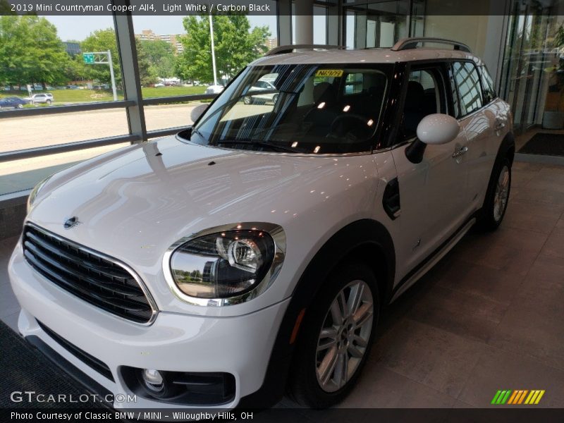 Light White / Carbon Black 2019 Mini Countryman Cooper All4