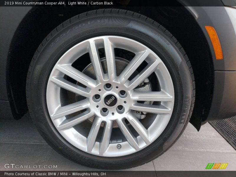 Light White / Carbon Black 2019 Mini Countryman Cooper All4