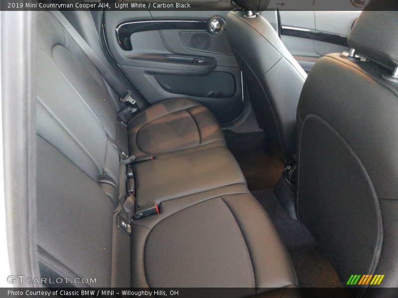 Light White / Carbon Black 2019 Mini Countryman Cooper All4