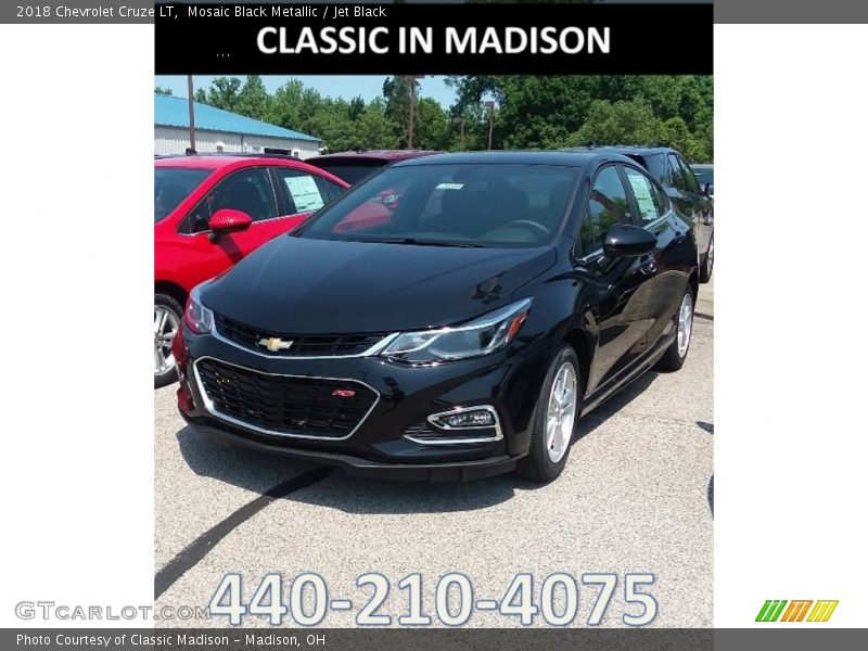 Mosaic Black Metallic / Jet Black 2018 Chevrolet Cruze LT