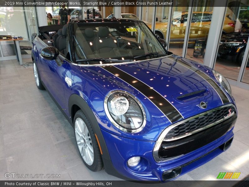 Front 3/4 View of 2019 Convertible John Cooper Works