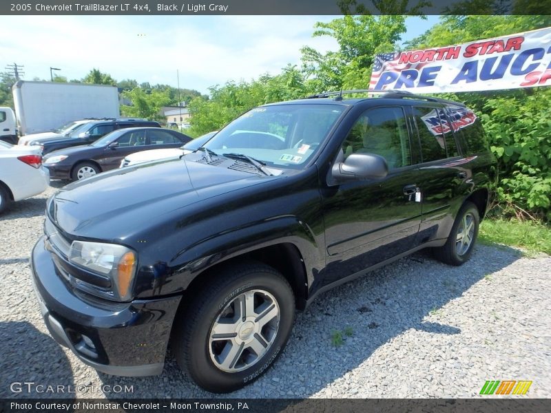 Black / Light Gray 2005 Chevrolet TrailBlazer LT 4x4