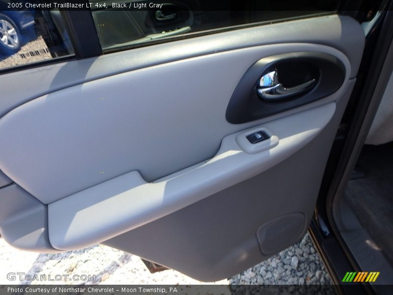 Black / Light Gray 2005 Chevrolet TrailBlazer LT 4x4