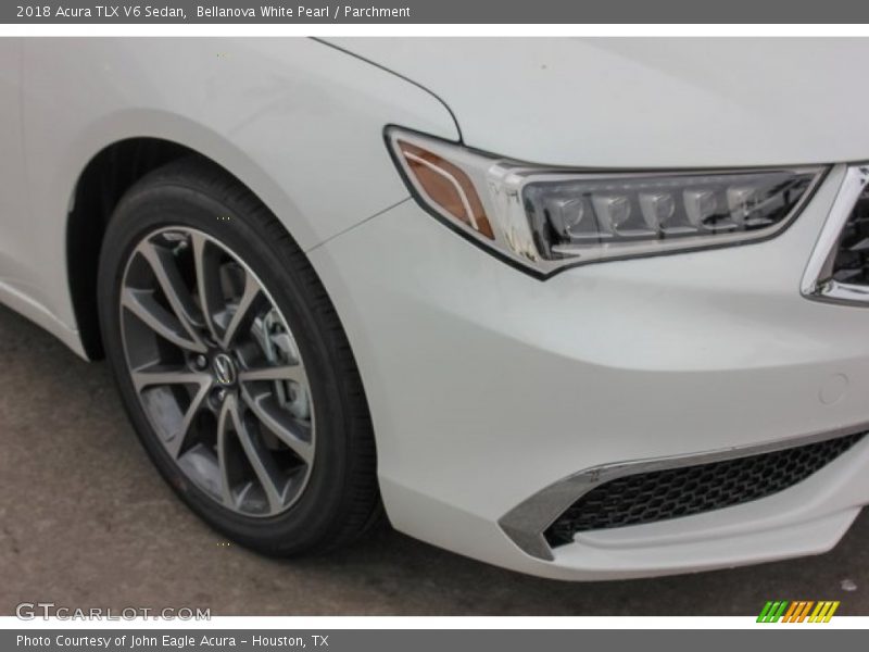 Bellanova White Pearl / Parchment 2018 Acura TLX V6 Sedan