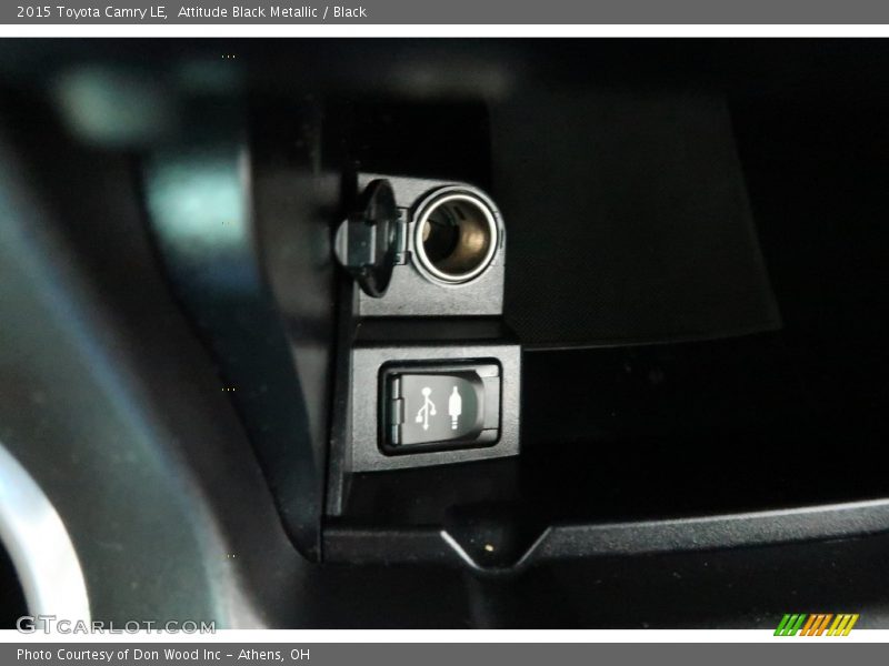 Attitude Black Metallic / Black 2015 Toyota Camry LE