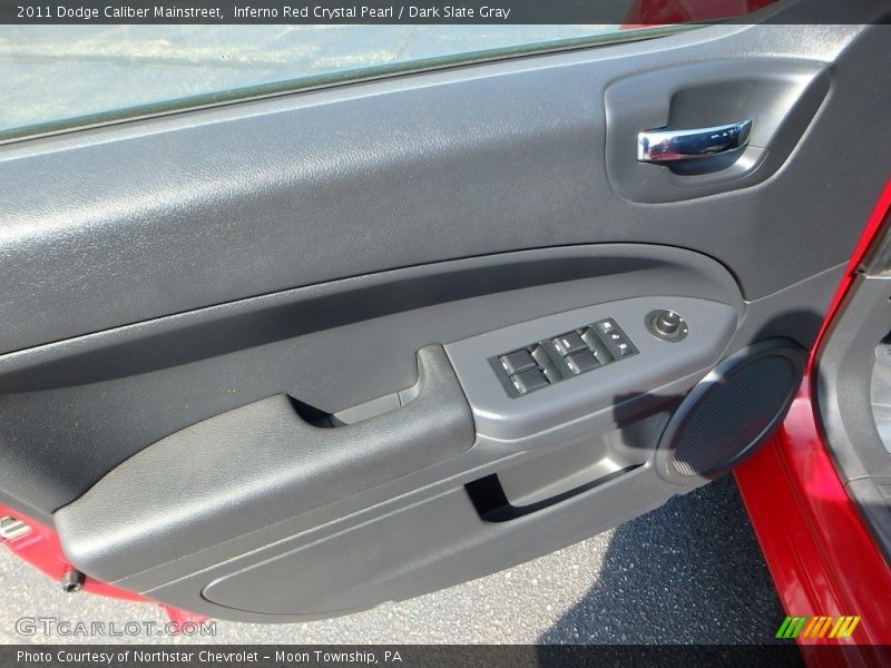 Inferno Red Crystal Pearl / Dark Slate Gray 2011 Dodge Caliber Mainstreet