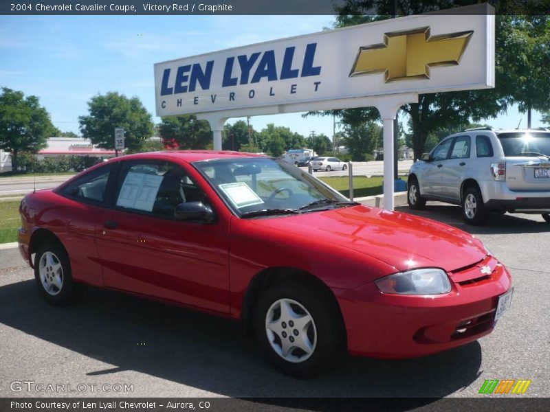 Victory Red / Graphite 2004 Chevrolet Cavalier Coupe