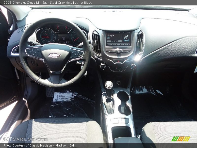 Satin Steel Gray Metallic / Jet Black 2018 Chevrolet Cruze LT