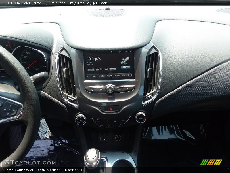 Satin Steel Gray Metallic / Jet Black 2018 Chevrolet Cruze LT