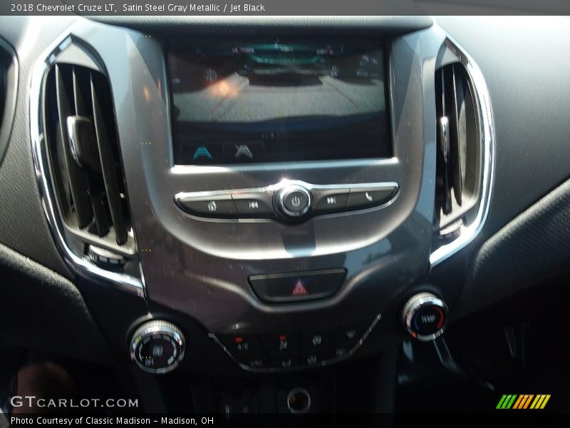 Satin Steel Gray Metallic / Jet Black 2018 Chevrolet Cruze LT