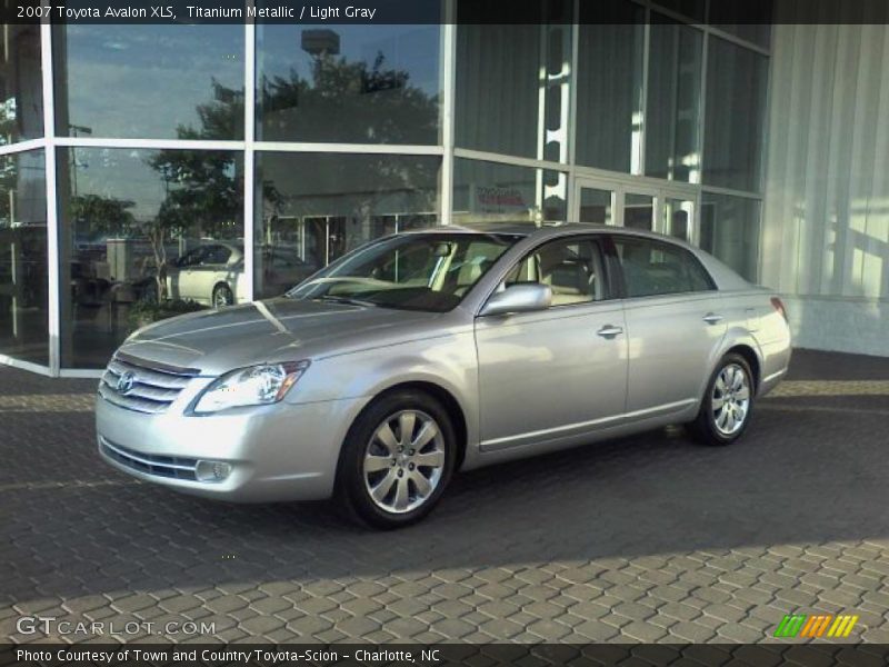 Titanium Metallic / Light Gray 2007 Toyota Avalon XLS