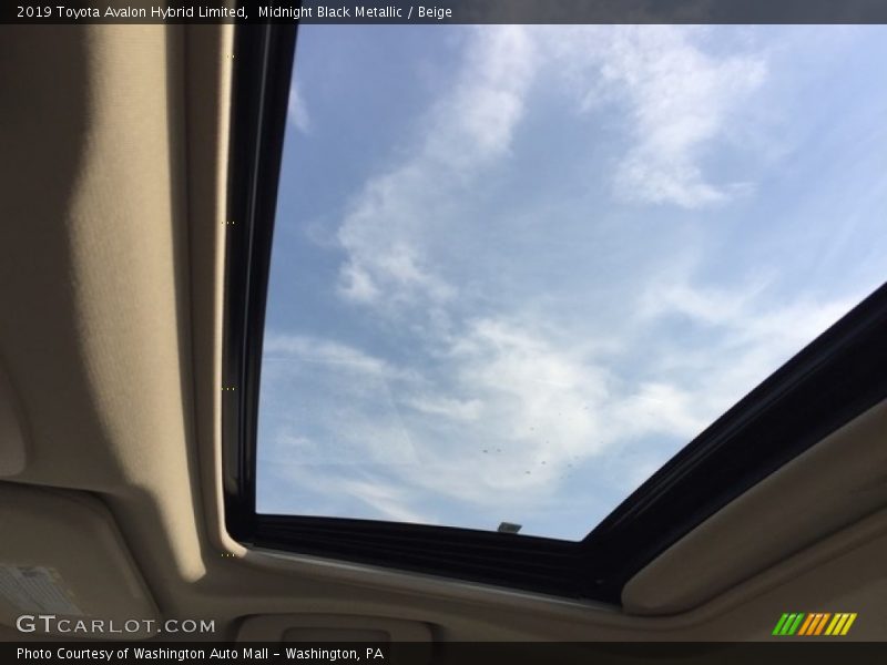 Midnight Black Metallic / Beige 2019 Toyota Avalon Hybrid Limited