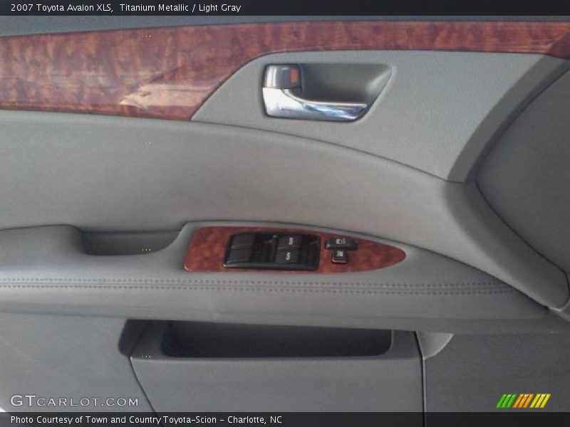 Titanium Metallic / Light Gray 2007 Toyota Avalon XLS