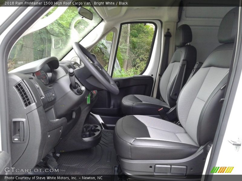 Bright White / Black 2018 Ram ProMaster 1500 High Roof Cargo Van