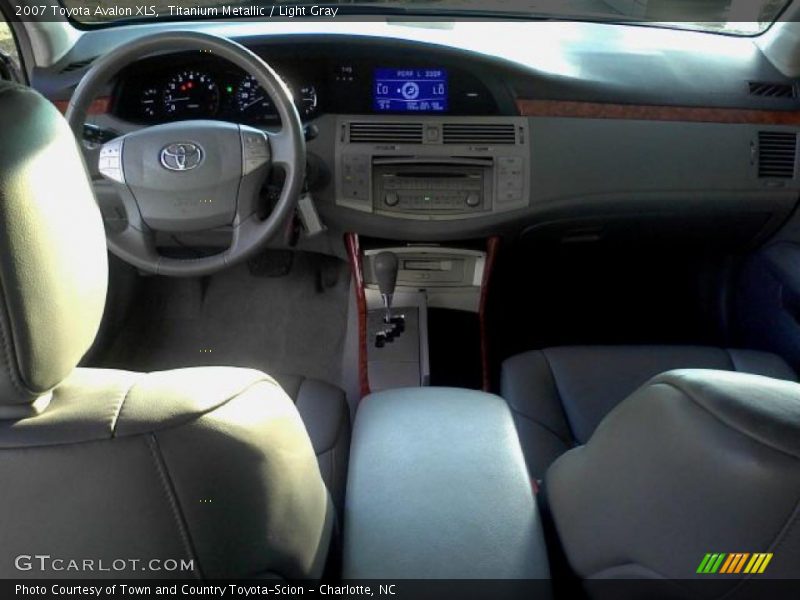 Titanium Metallic / Light Gray 2007 Toyota Avalon XLS