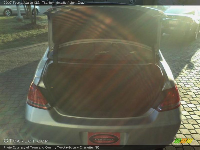 Titanium Metallic / Light Gray 2007 Toyota Avalon XLS