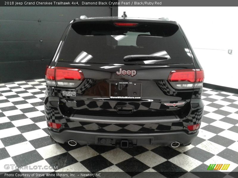 Diamond Black Crystal Pearl / Black/Ruby Red 2018 Jeep Grand Cherokee Trailhawk 4x4