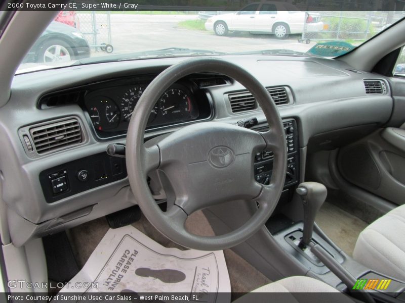 Super White / Gray 2000 Toyota Camry CE