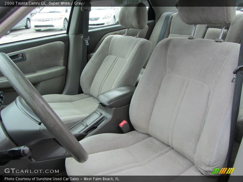Super White / Gray 2000 Toyota Camry CE