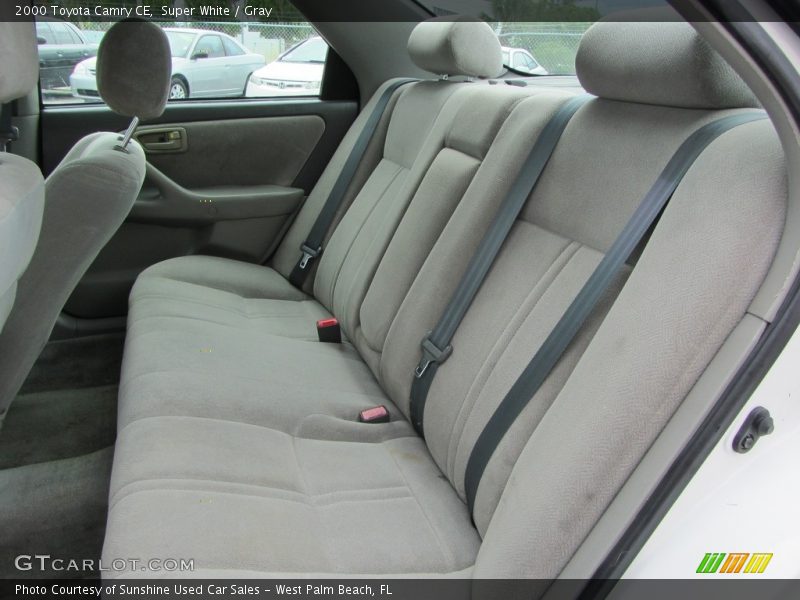 Super White / Gray 2000 Toyota Camry CE