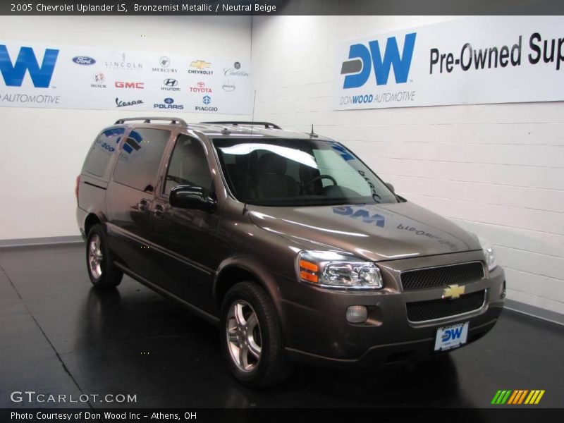 Bronzemist Metallic / Neutral Beige 2005 Chevrolet Uplander LS