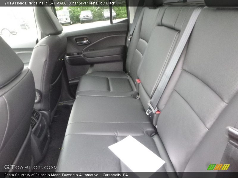 Rear Seat of 2019 Ridgeline RTL-T AWD