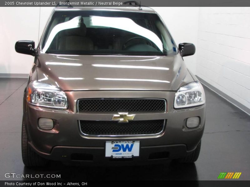 Bronzemist Metallic / Neutral Beige 2005 Chevrolet Uplander LS