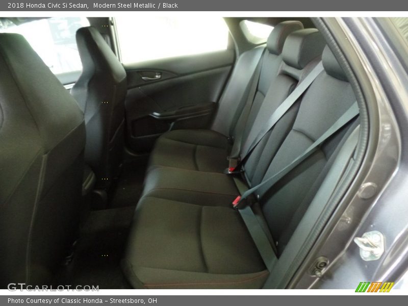 Modern Steel Metallic / Black 2018 Honda Civic Si Sedan