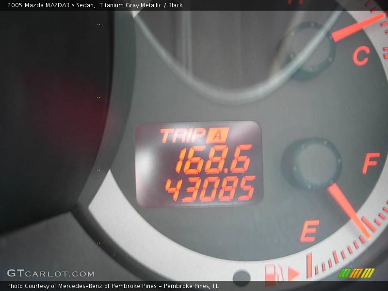 Titanium Gray Metallic / Black 2005 Mazda MAZDA3 s Sedan