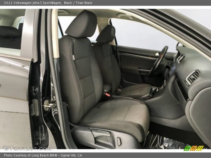 Black / Titan Black 2011 Volkswagen Jetta S SportWagen