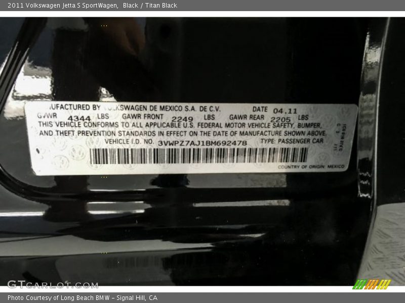 Black / Titan Black 2011 Volkswagen Jetta S SportWagen