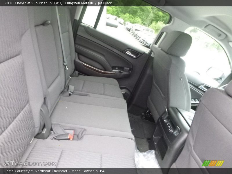 Tungsten Metallic / Jet Black 2018 Chevrolet Suburban LS 4WD