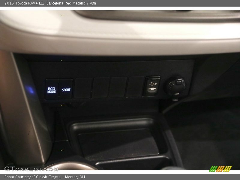 Barcelona Red Metallic / Ash 2015 Toyota RAV4 LE