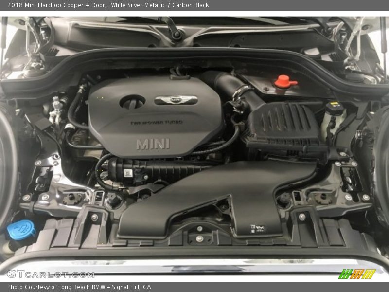 White Silver Metallic / Carbon Black 2018 Mini Hardtop Cooper 4 Door
