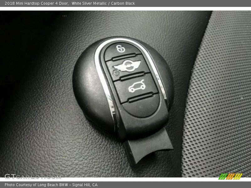 White Silver Metallic / Carbon Black 2018 Mini Hardtop Cooper 4 Door