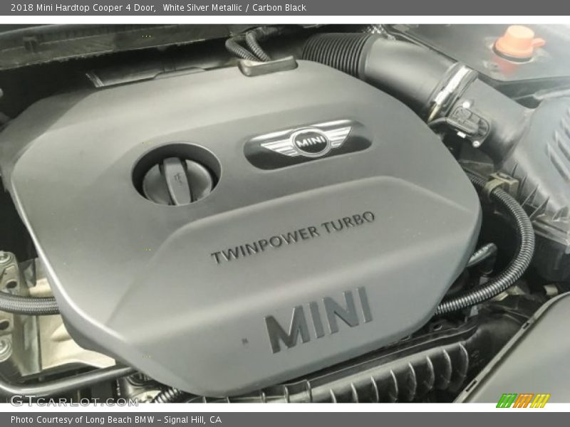 White Silver Metallic / Carbon Black 2018 Mini Hardtop Cooper 4 Door