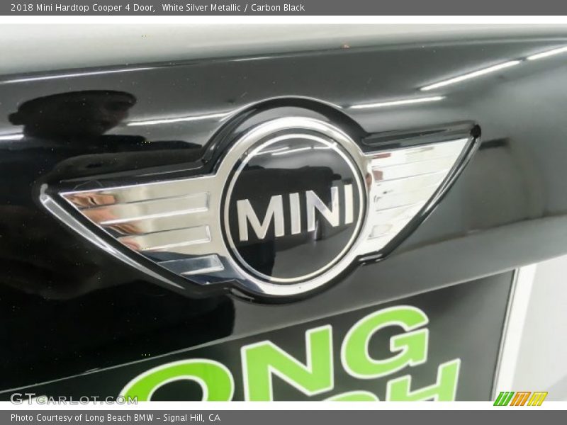 White Silver Metallic / Carbon Black 2018 Mini Hardtop Cooper 4 Door