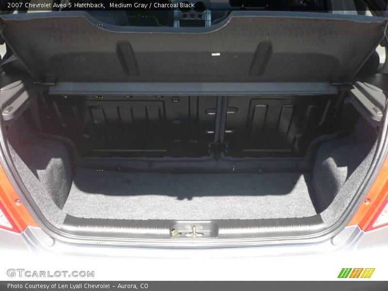 Medium Gray / Charcoal Black 2007 Chevrolet Aveo 5 Hatchback