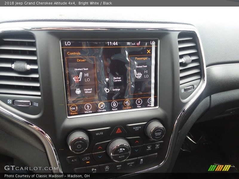 Bright White / Black 2018 Jeep Grand Cherokee Altitude 4x4